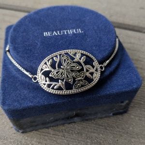 Butterfly bracelet adjustable